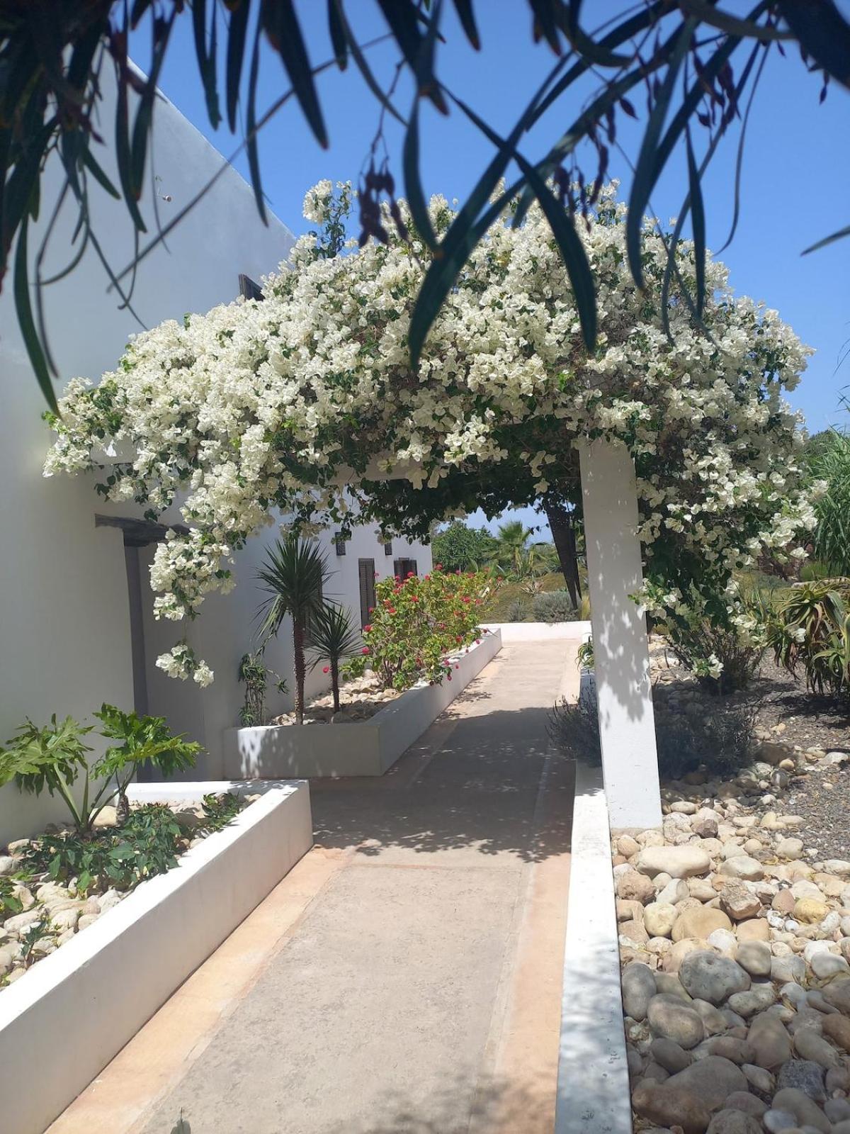 Les Jardins De Silona, Piscine Chauffee Otel Suvayr Dış mekan fotoğraf