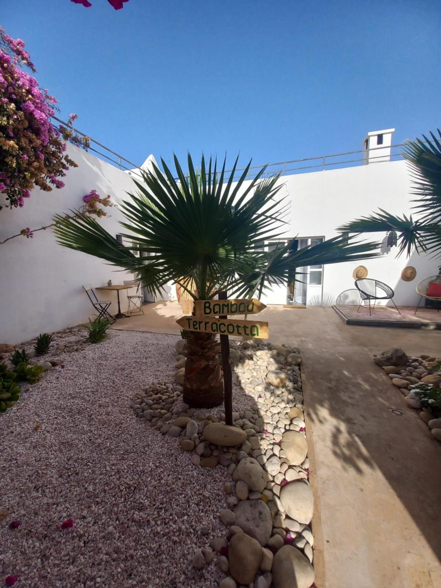 Les Jardins De Silona, Piscine Chauffee Otel Suvayr Oda fotoğraf